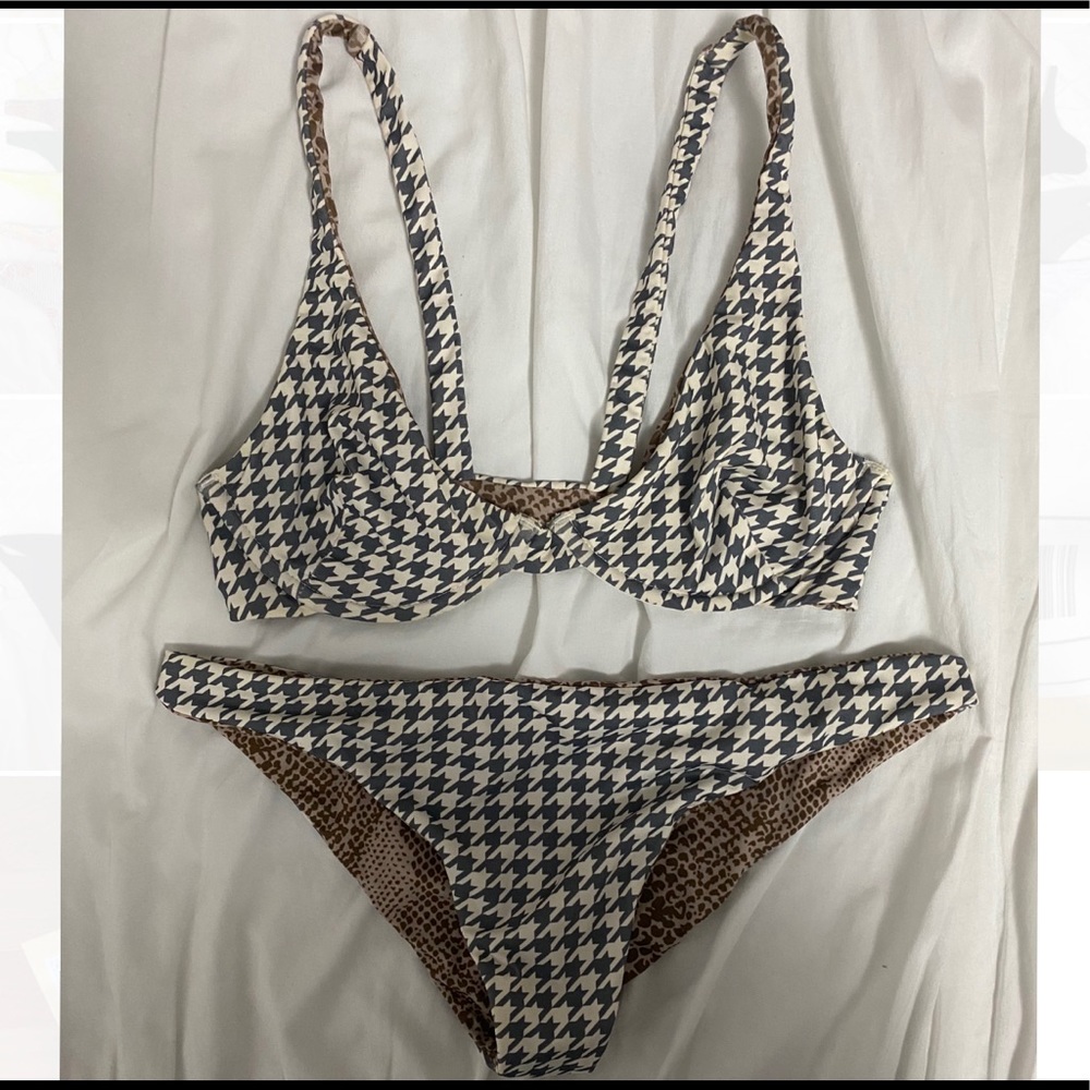 acacia houndstooth makai bottom